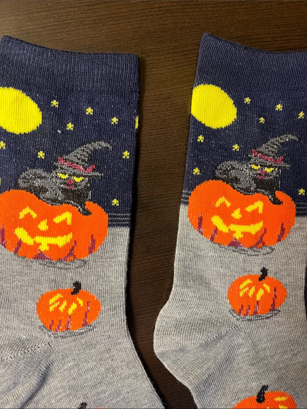 Halloween Pumpkin & Kitty Crew Socks - Gray & Navy - Picture 3 of 6